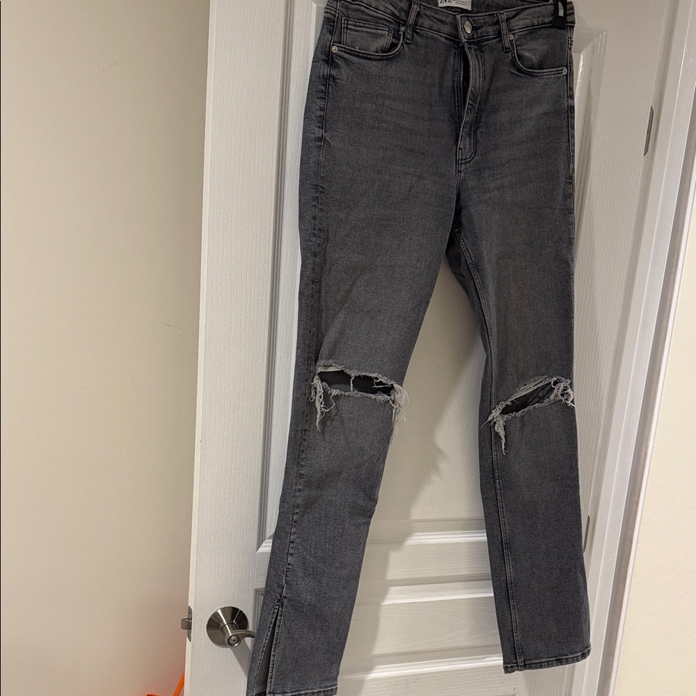 Zara Gray Distressed Straight Leg Jeans